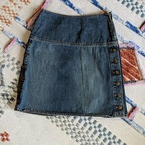 Moschino Button Down Sides DONNA Jean Skirt